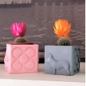 Mini cubic dogs and panots pot