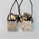 Collar Flor de Barcelona, Panot gran acabat metall daurat
