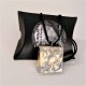 Collar Flor de Barcelona, Panot gran acabat metall daurat