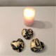 3 pisapapeles corazón gris con acabado metal dorado