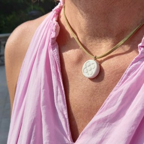 Necklace small Flower of Barcelona, round Panot