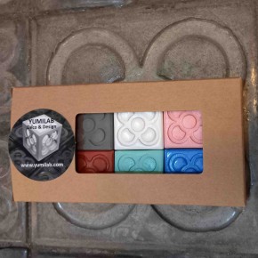 8 mini magnets Flor de Barcelona, Panot