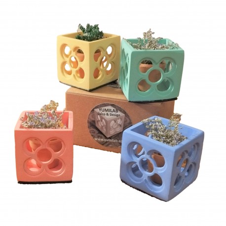 4 mini openwork cubic Panot pots from Barcelona