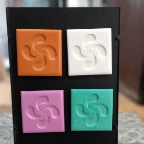 4 magnets cuatrisquel, Lauburu del País Vasco
