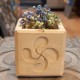 Lauburu cubic pot