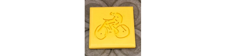 Yumilabart coasters